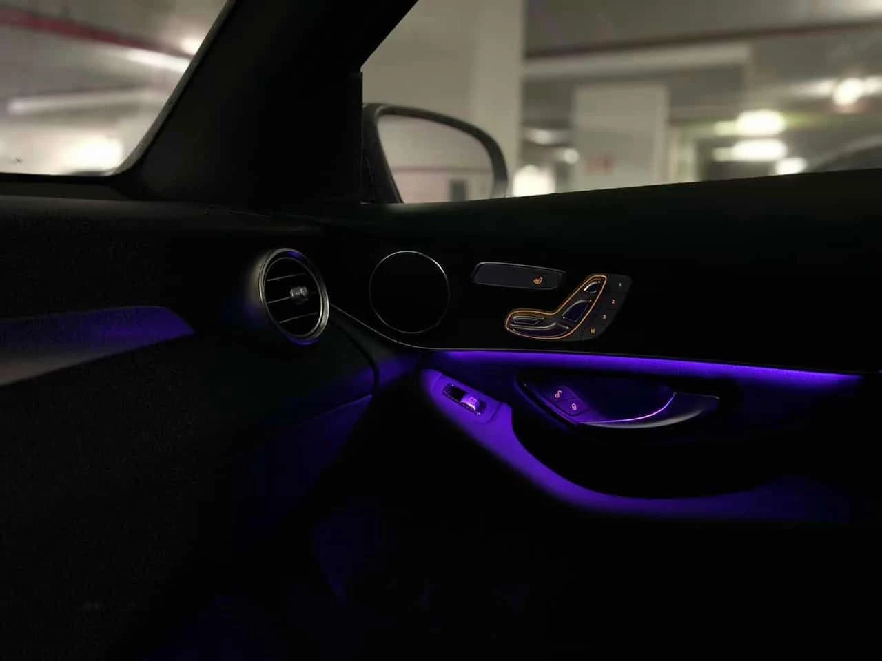 Mercedes-Benz GLC 300  CARFAX, снимка 12 - Автомобили и джипове - 54244069