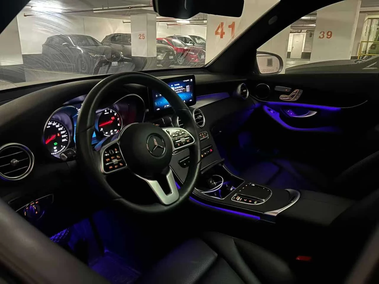 Mercedes-Benz GLC 300  CARFAX, снимка 5 - Автомобили и джипове - 54244069