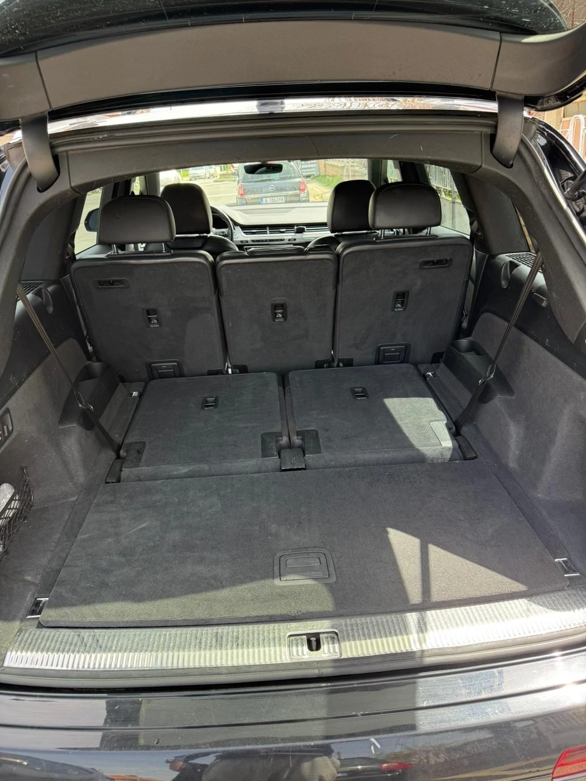 Audi Q7 3.0 T Quattro 7места Distronic Full LED 122 хил км, снимка 12 - Автомобили и джипове - 54596209