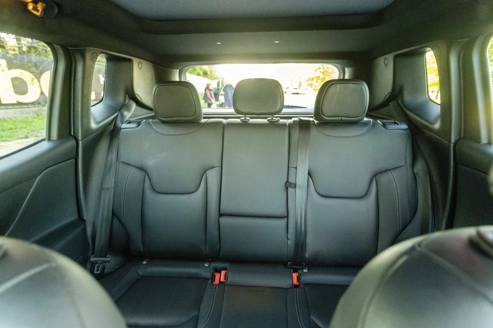 Jeep Renegade 1.3 Plug-in Hybrid, 4Х4, Автомат, снимка 9 - Автомобили и джипове - 54437496