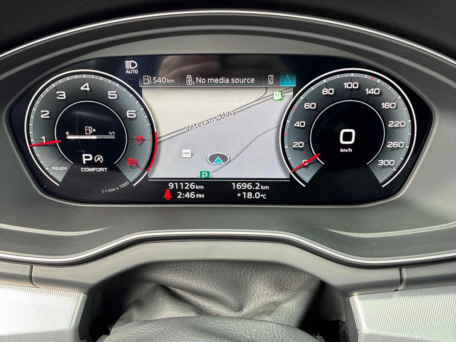 Audi Q5 ДИСТРОНИК * ПАНОРАМА * ПОДГРЕВ * S-LINE, снимка 8 - Автомобили и джипове - 54512936