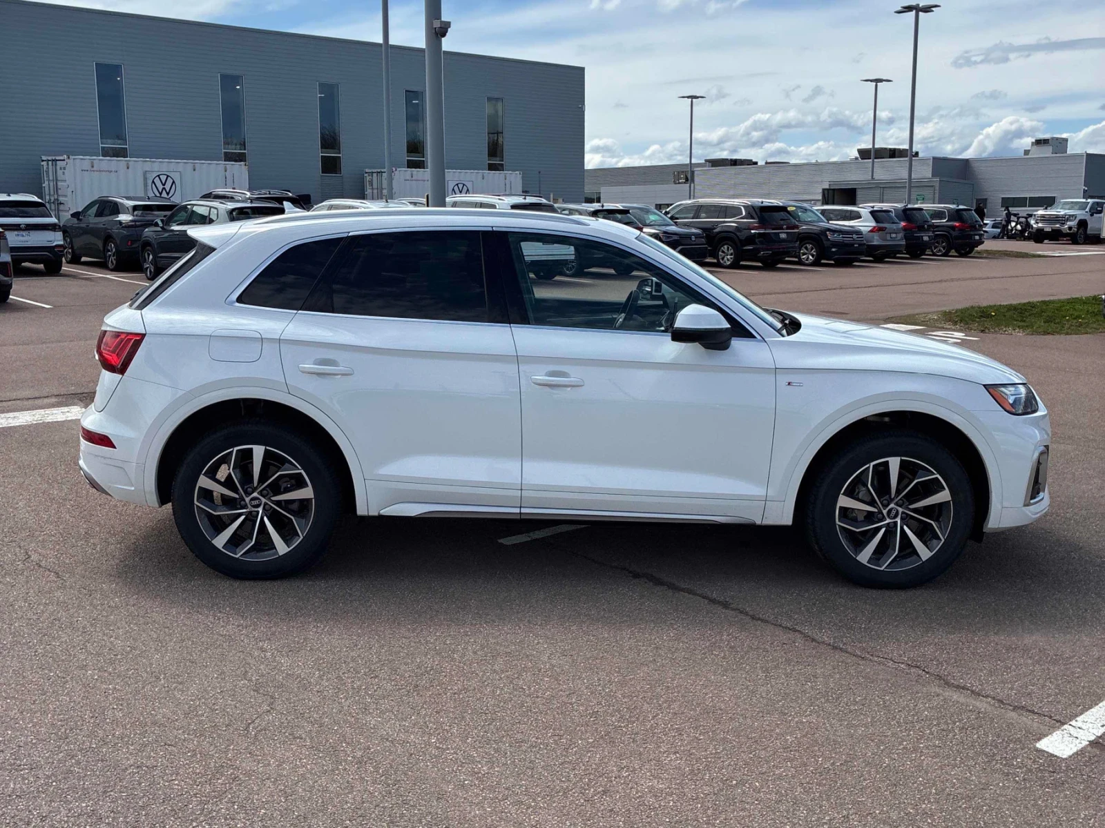 Audi Q5 ДИСТРОНИК * ПАНОРАМА * ПОДГРЕВ * S-LINE, снимка 3 - Автомобили и джипове - 54512936