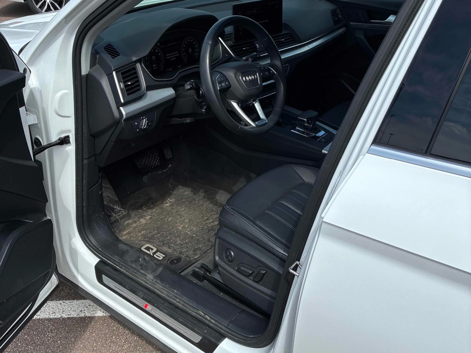 Audi Q5 ДИСТРОНИК * ПАНОРАМА * ПОДГРЕВ * S-LINE, снимка 6 - Автомобили и джипове - 54512936