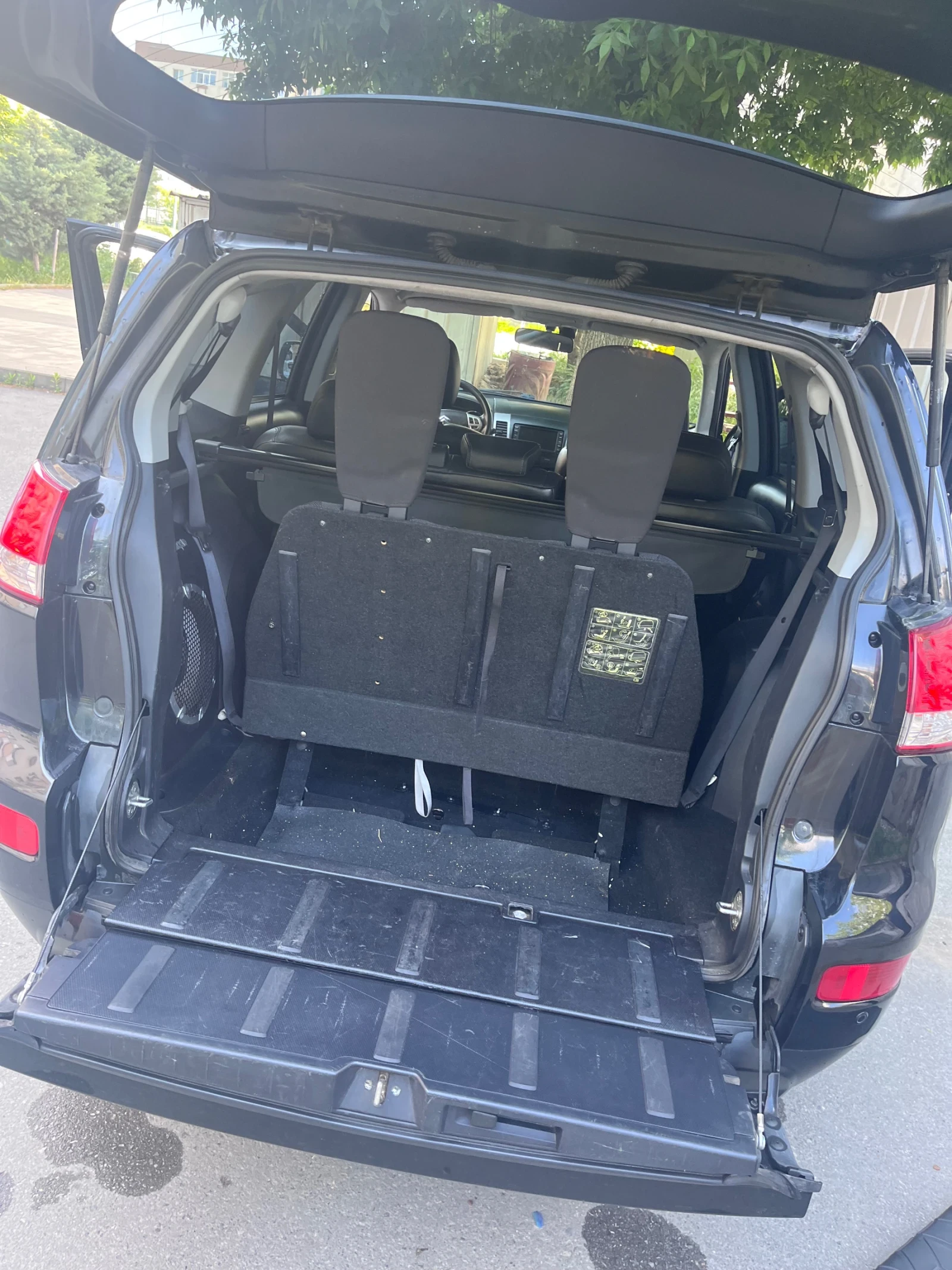 Citroen C-Crosser, снимка 9 - Автомобили и джипове - 54571315
