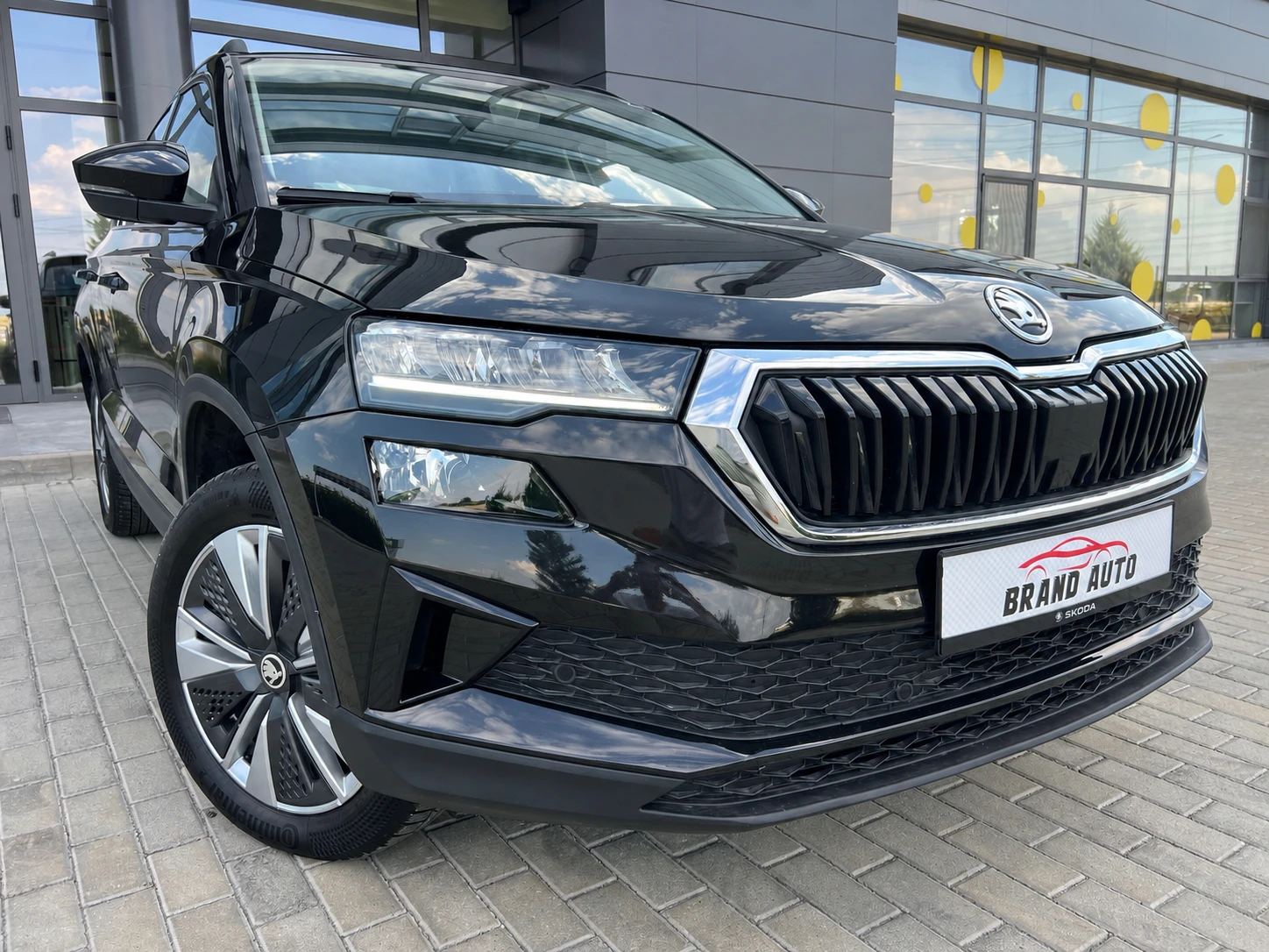 Skoda Karoq * FACE LIFT * 2.0TDI  AUTOMATIC 150k.c, снимка 3 - Автомобили и джипове - 55239869