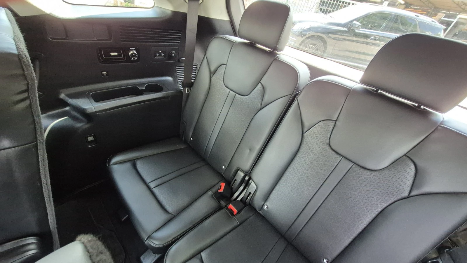 Kia Sorento PHEV 1.6T+ Batt. 13.8 KwH, снимка 10 - Автомобили и джипове - 55593811