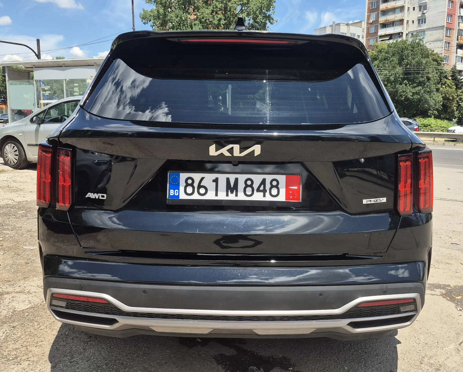 Kia Sorento PHEV 1.6T+ Batt. 13.8 KwH, снимка 3 - Автомобили и джипове - 55593811