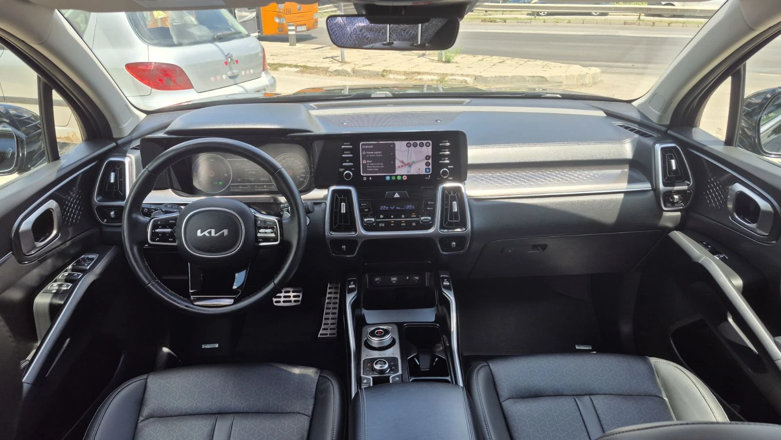 Kia Sorento PHEV 1.6T+ Batt. 13.8 KwH, снимка 7 - Автомобили и джипове - 55593811