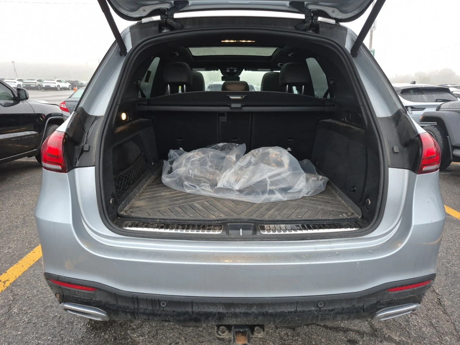 Mercedes-Benz GLE 350  CARFAX / DISTRONIK / 360 / PANORAMA / АВТОКРЕДИТ , снимка 5 - Автомобили и джипове - 55939813