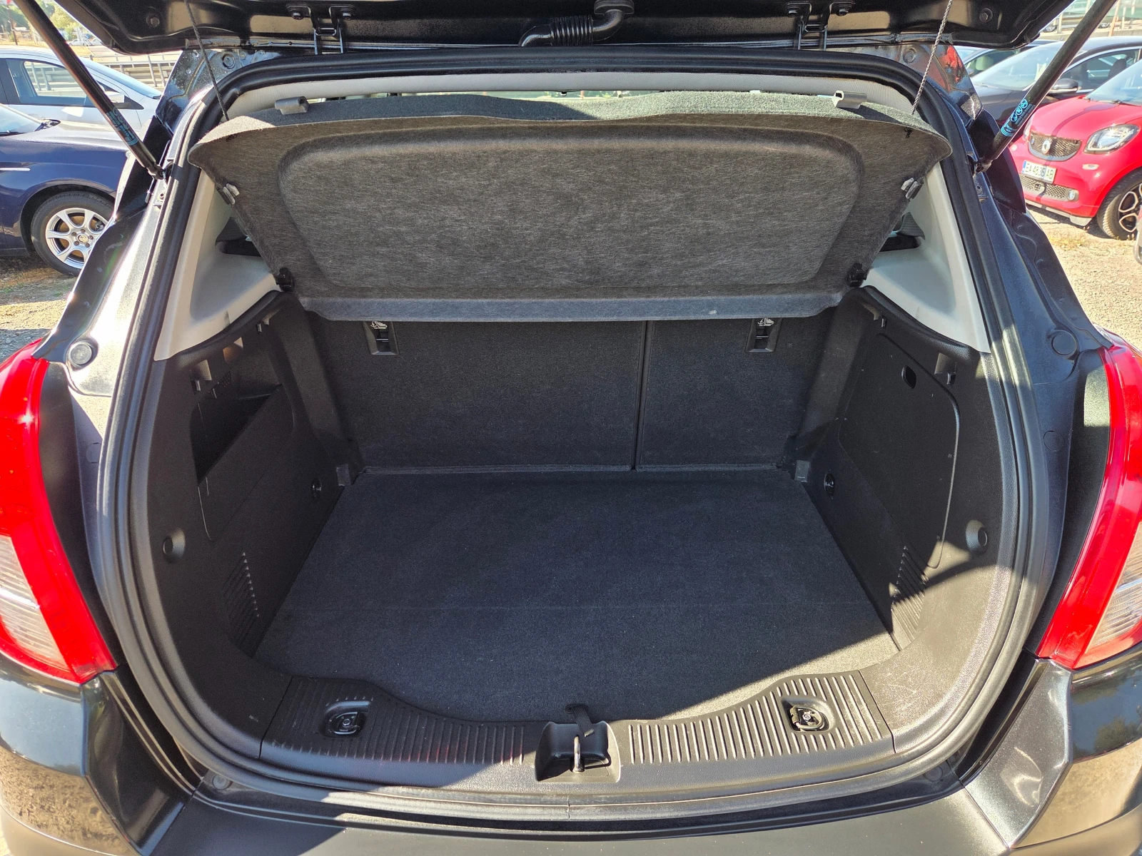 Opel Mokka 1.6 I/EURO 6B/TOP, снимка 12 - Автомобили и джипове - 56326338