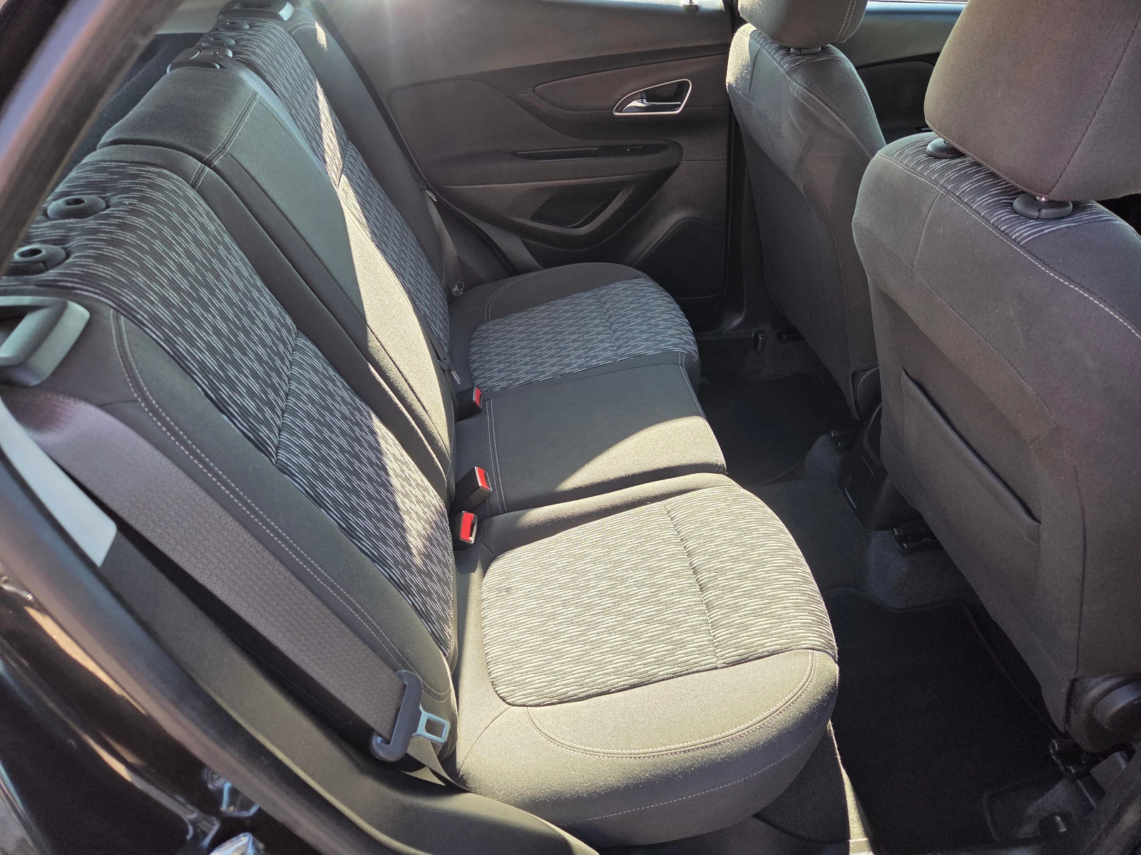 Opel Mokka 1.6 I/EURO 6B/TOP, снимка 10 - Автомобили и джипове - 56326338