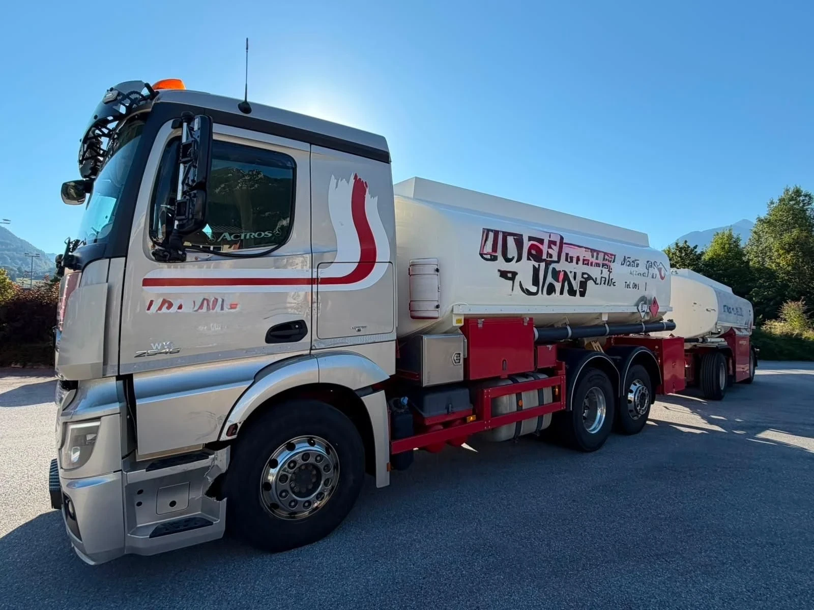 Mercedes-Benz Actros 480 EURO 6 ADR ДИЗЕЛ БЕНЗИН 3 КАМЕРИ 17 500 ЛТ, снимка 2 - Камиони - 55661722