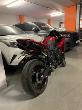 Yamaha YZF-R1 | Mobile.bg    4