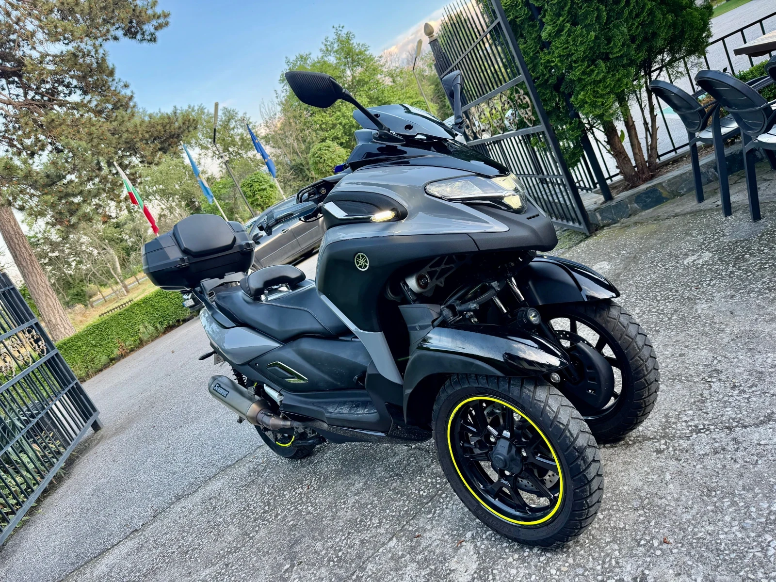Yamaha Tricity Уникат-Акрапович-Нардогрей!!, снимка 3 - Мотоциклети и мототехника - 54825161
