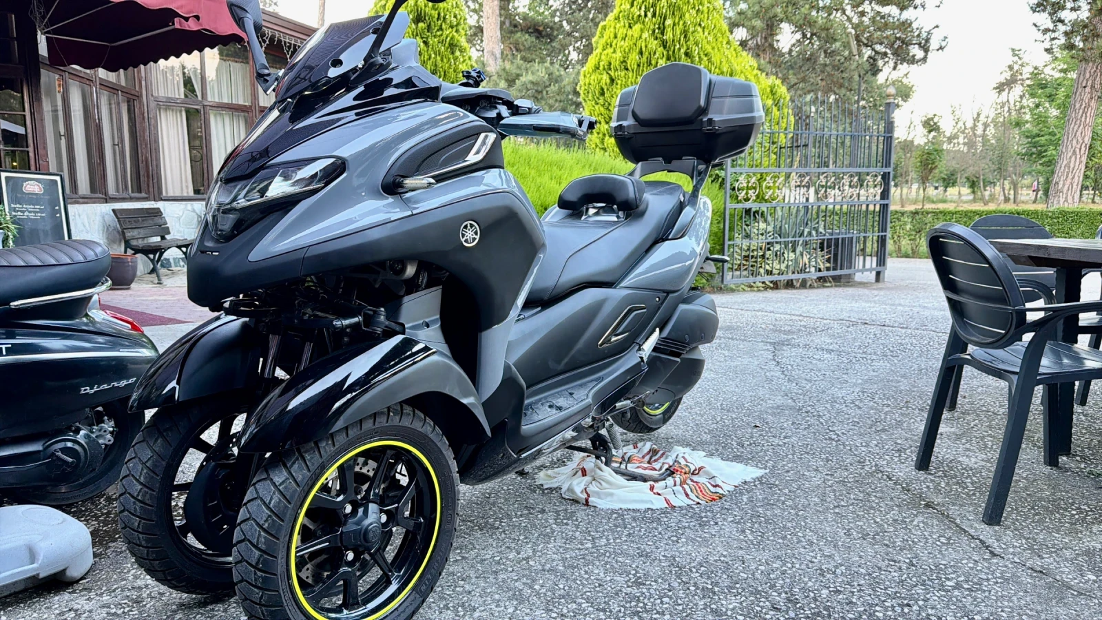 Yamaha Tricity Уникат-Акрапович-Нардогрей!!, снимка 4 - Мотоциклети и мототехника - 54825161