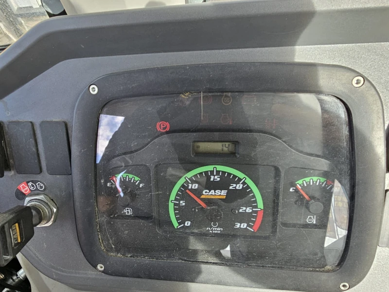 Багер Case 570 SV, снимка 16 - Индустриална техника - 51691229