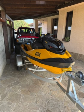 ����� �� �������� �� ���� Bombardier Sea Doo RXP 300