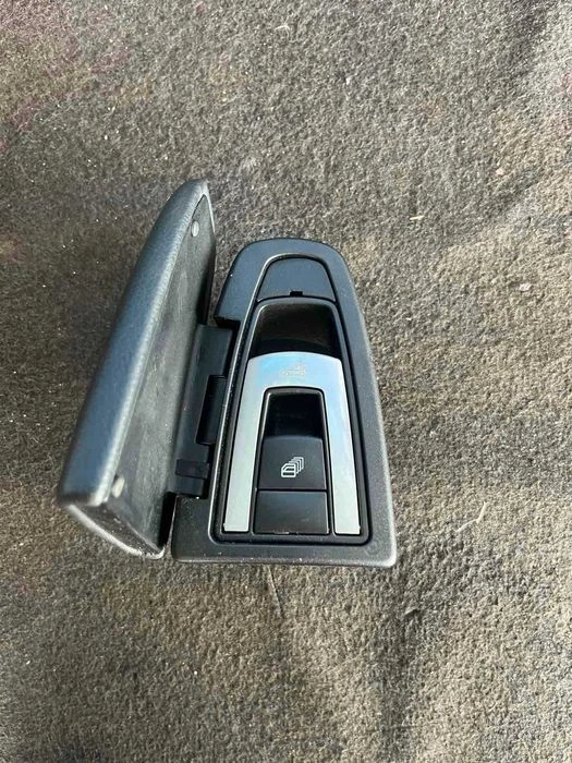 Копче за гюрук кабрио Mercedes SLK W172 R172