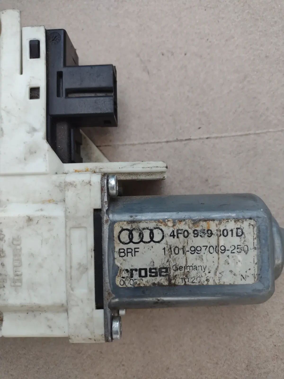 4F0959301D  �������  �������������� �� ������ ���� ����� AUDI A6 4F  0536010002 | Mobile.bg � ����������� 2