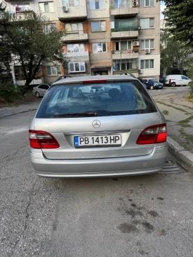 Mercedes-Benz E 320, снимка 4