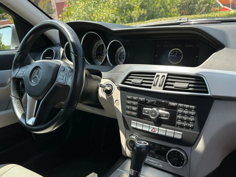 Mercedes-Benz C 220 CDI FACELIFT AMG LINE, снимка 9 - Автомобили и джипове - 45797101