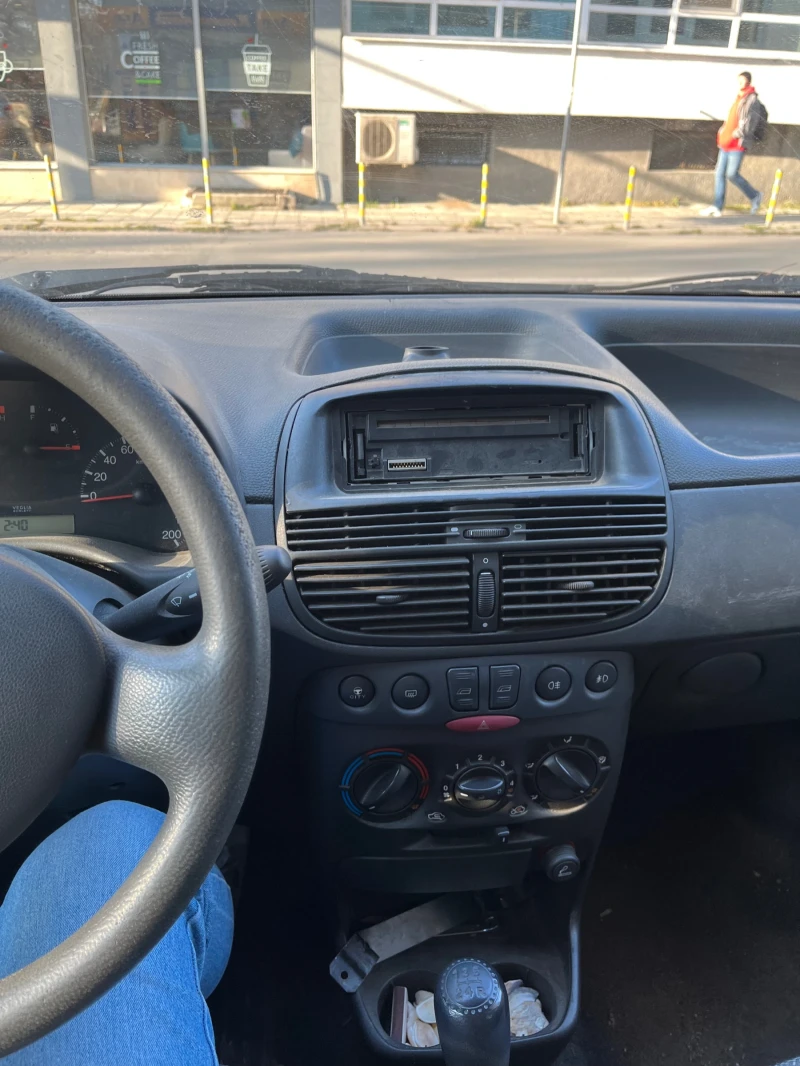 Fiat Punto, снимка 7 - Автомобили и джипове - 48391429