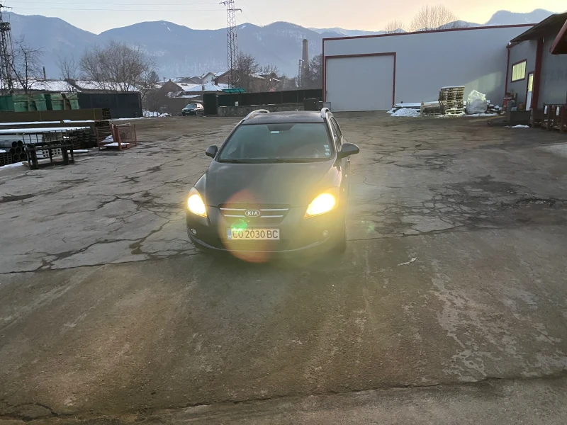 Kia Ceed, снимка 3 - Автомобили и джипове - 48732020