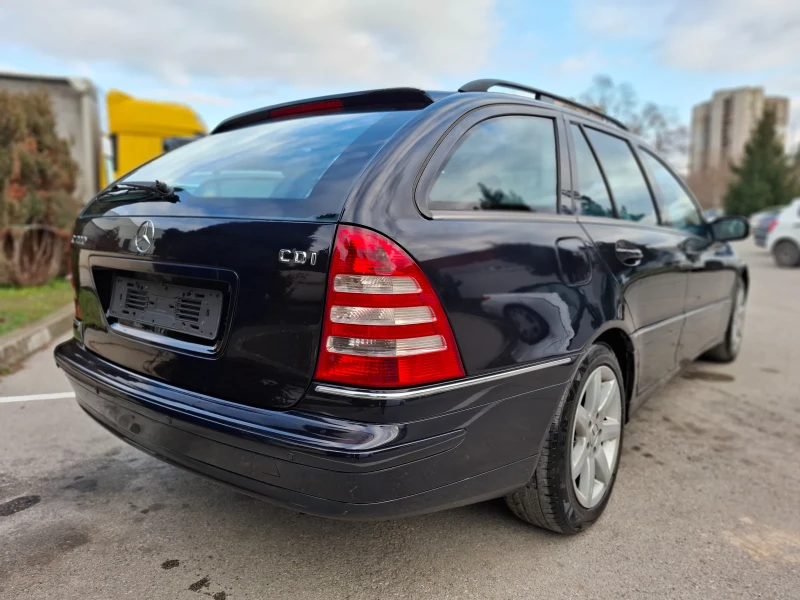 Mercedes-Benz C 220 2.2CDI 150hp * КЛИМАТРОНИК * ИТАЛИЯ * EURO 4 * , снимка 5 - Автомобили и джипове - 48996046