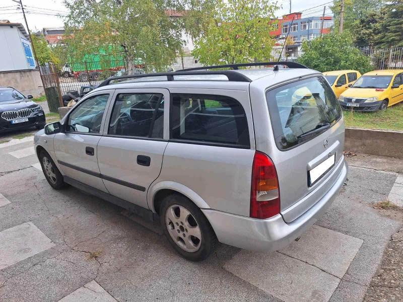 Opel Astra 1.8, снимка 6 - Автомобили и джипове - 53350450