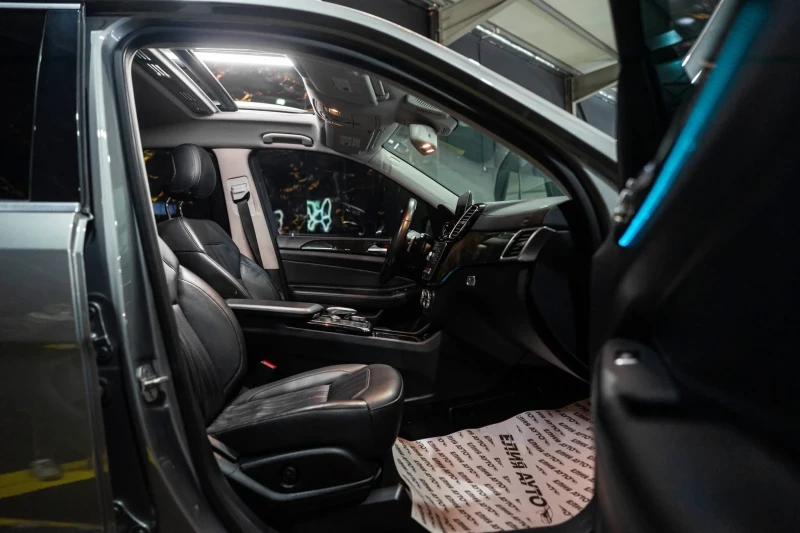 Mercedes-Benz GLS 450 4MATIC FULL AMG LINE 7-МЕСТЕН NAVI ЛИЗИНГ 100%, снимка 13 - Автомобили и джипове - 53434724