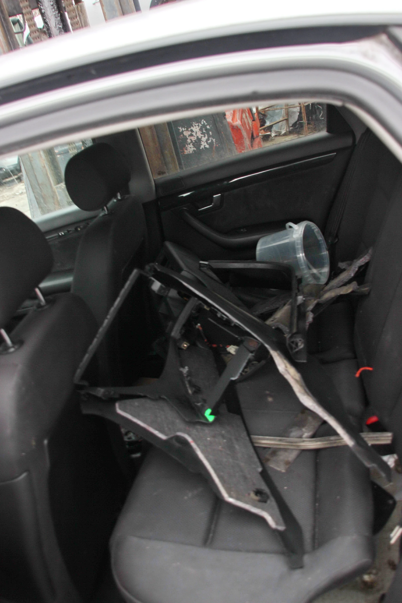 Audi A4 2.0i          | Mobile.bg   14