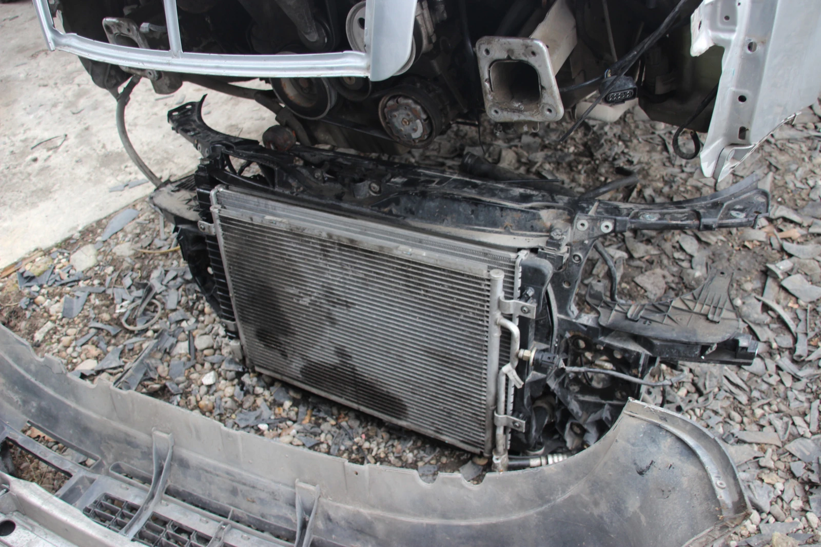 Audi A4 2.0i          | Mobile.bg   13