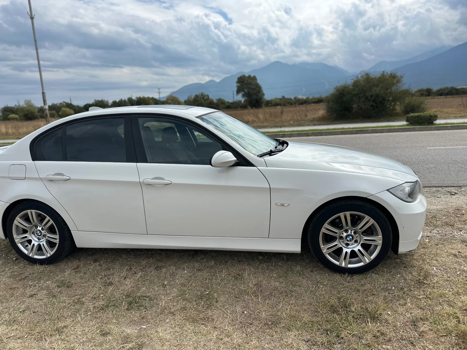 BMW 320 320i - изображение 3