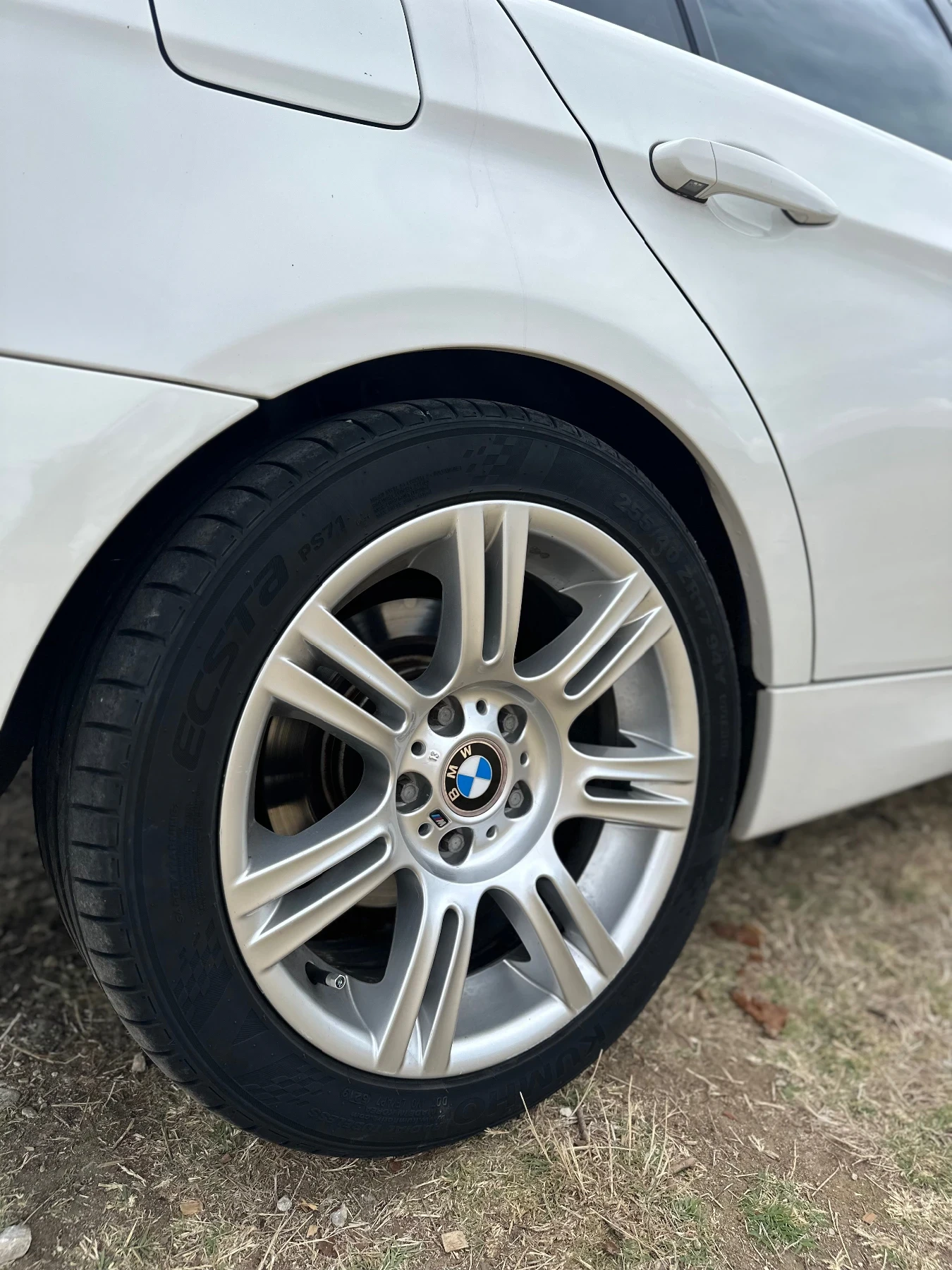 BMW 320 320i - изображение 7