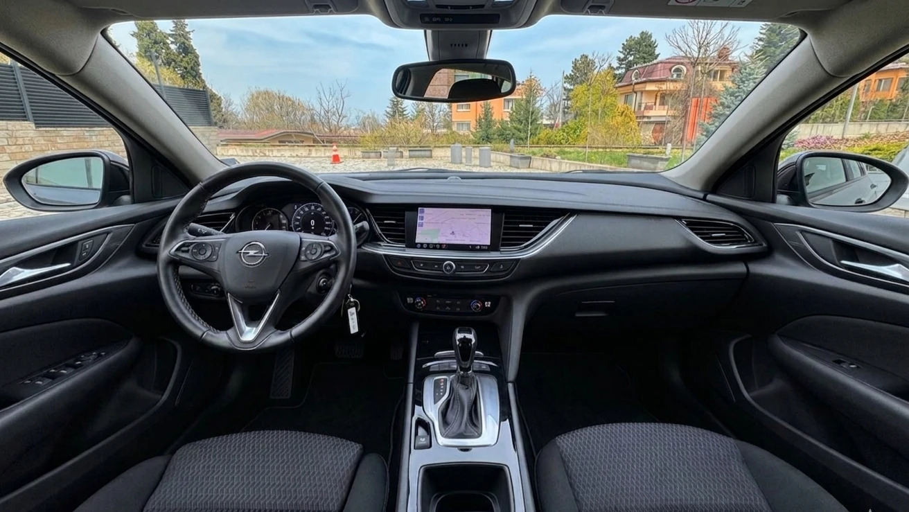 Opel Insignia 1.5 D Facelift Automatic Sport Tourer Business, снимка 9 - Автомобили и джипове - 54196522