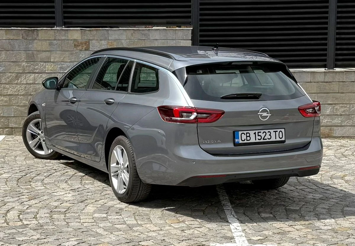 Opel Insignia 1.5 D Facelift Automatic Sport Tourer Business, снимка 4 - Автомобили и джипове - 54196522