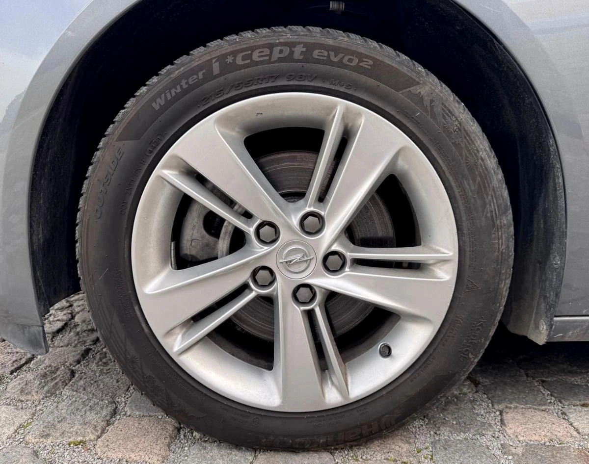 Opel Insignia 1.5 D Facelift Automatic Sport Tourer Business, снимка 17 - Автомобили и джипове - 54196522