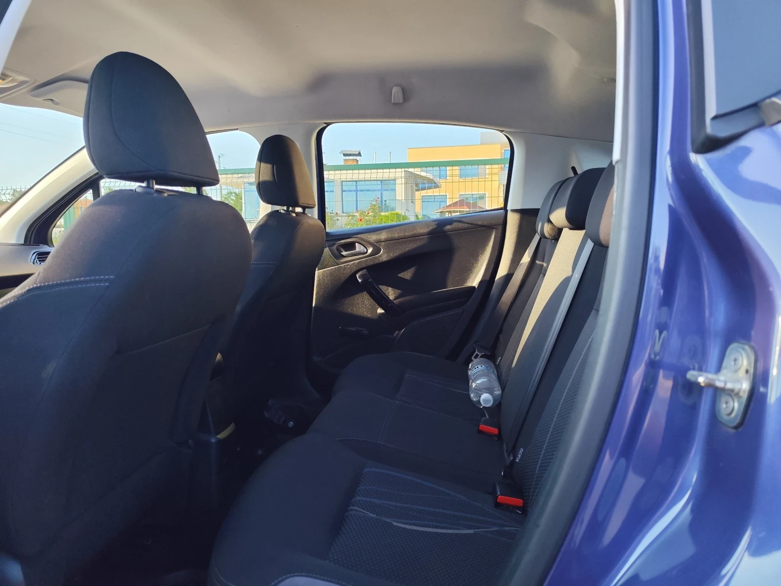 Peugeot 208, снимка 12 - Автомобили и джипове - 54244751