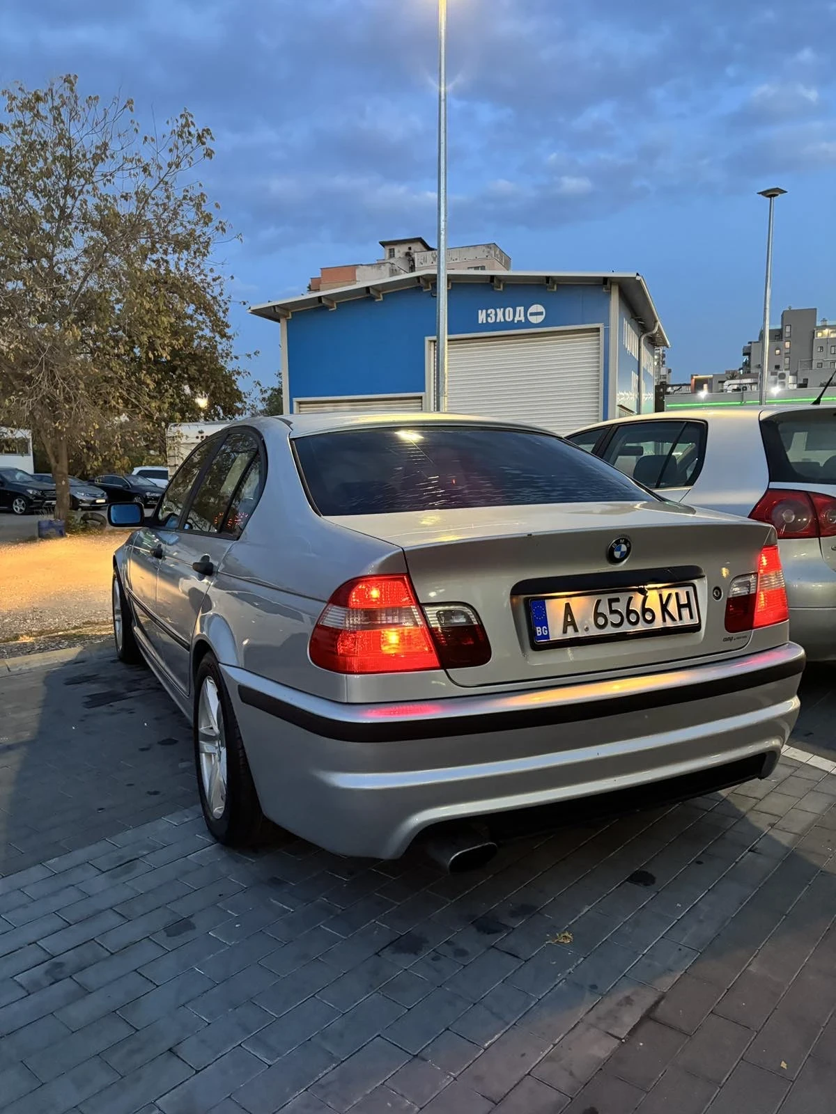 BMW 318 E46, снимка 8 - Автомобили и джипове - 54459644