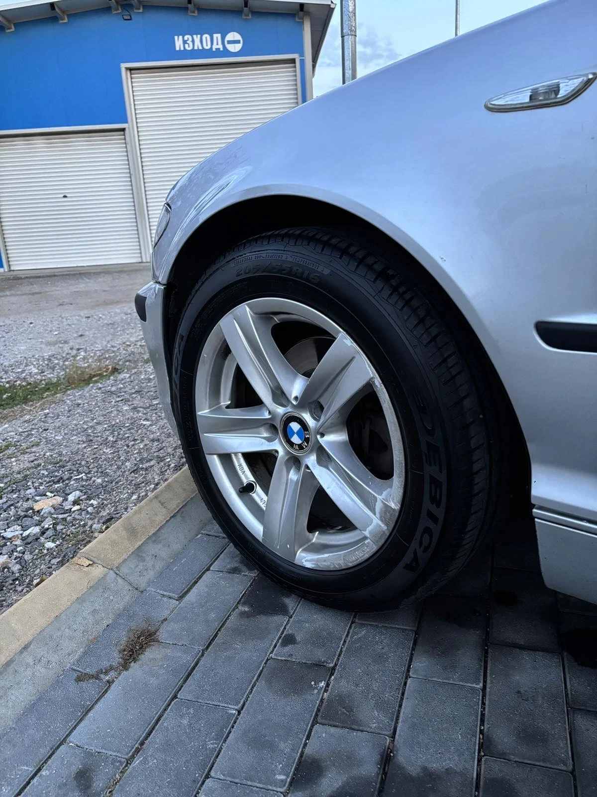 BMW 318 E46, снимка 10 - Автомобили и джипове - 54459644