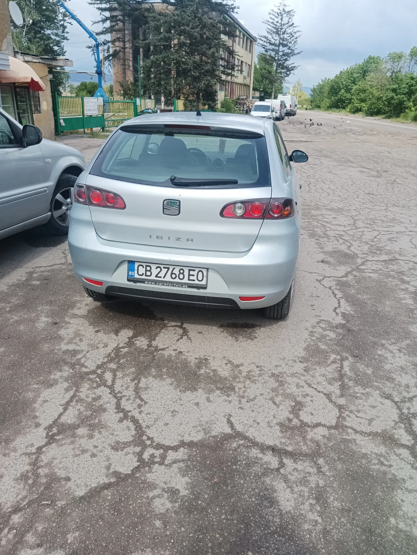 Seat Ibiza, снимка 3 - Автомобили и джипове - 54525945