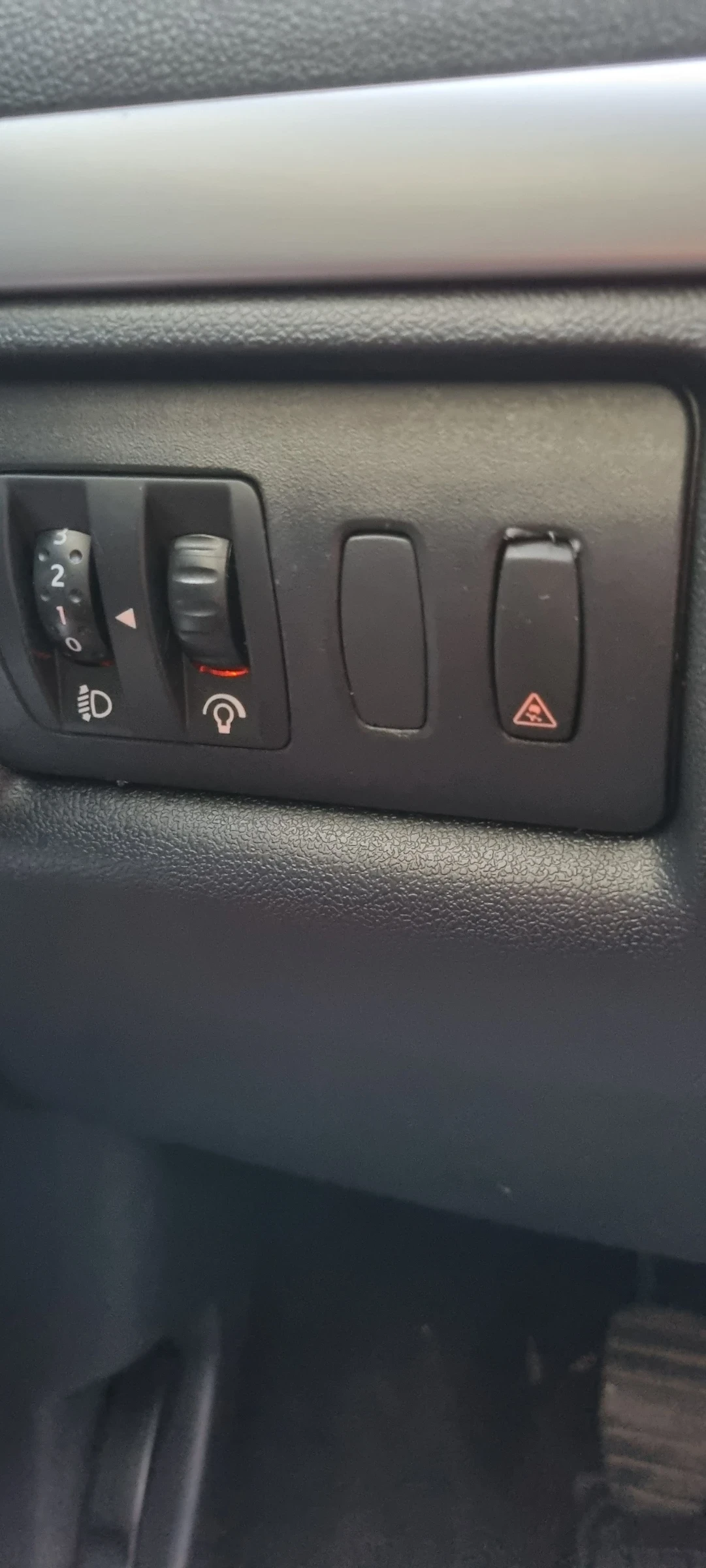 Renault Clio 1.2 , снимка 7 - Автомобили и джипове - 55070429