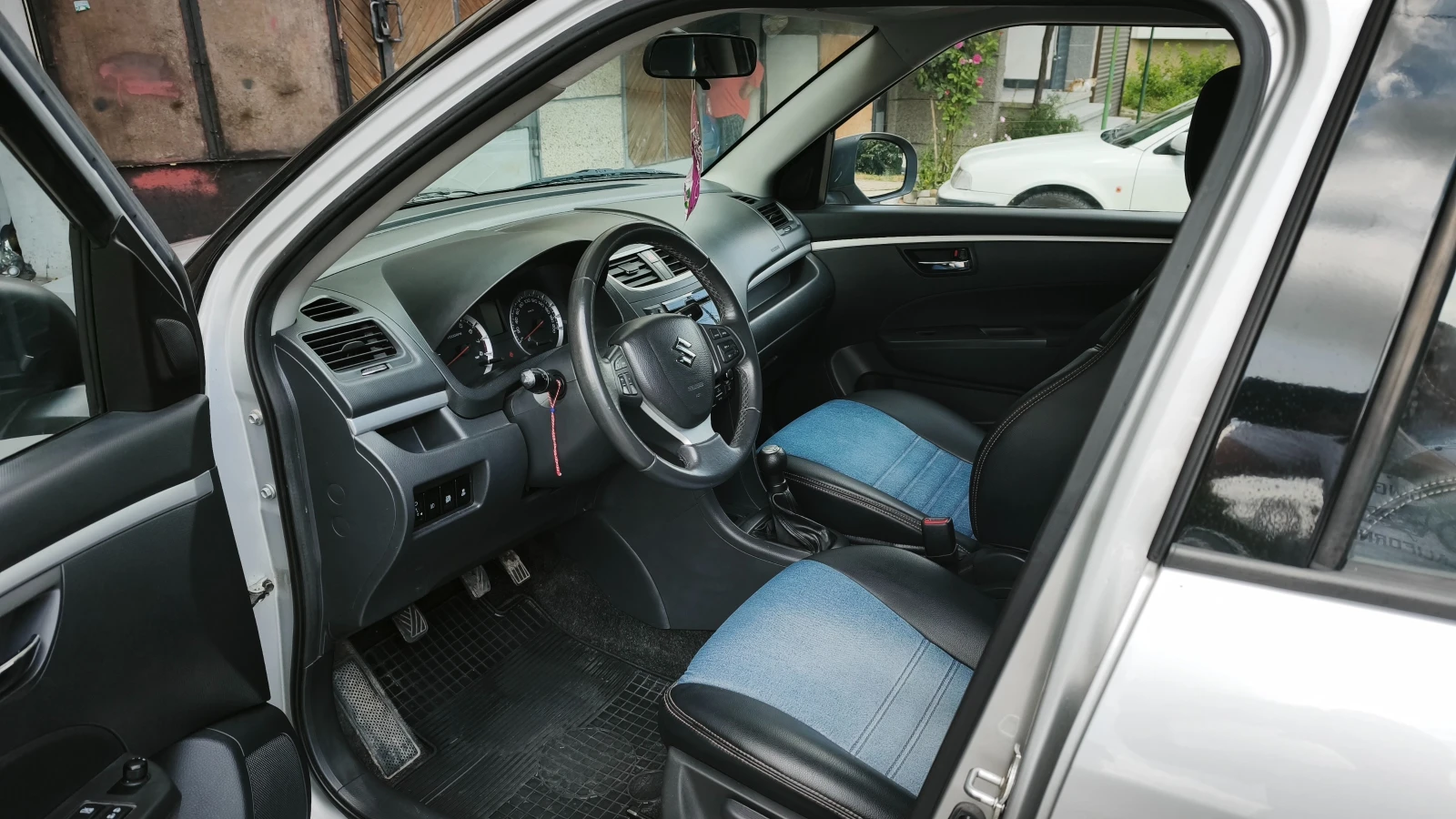 Suzuki Swift, снимка 5 - Автомобили и джипове - 55154257