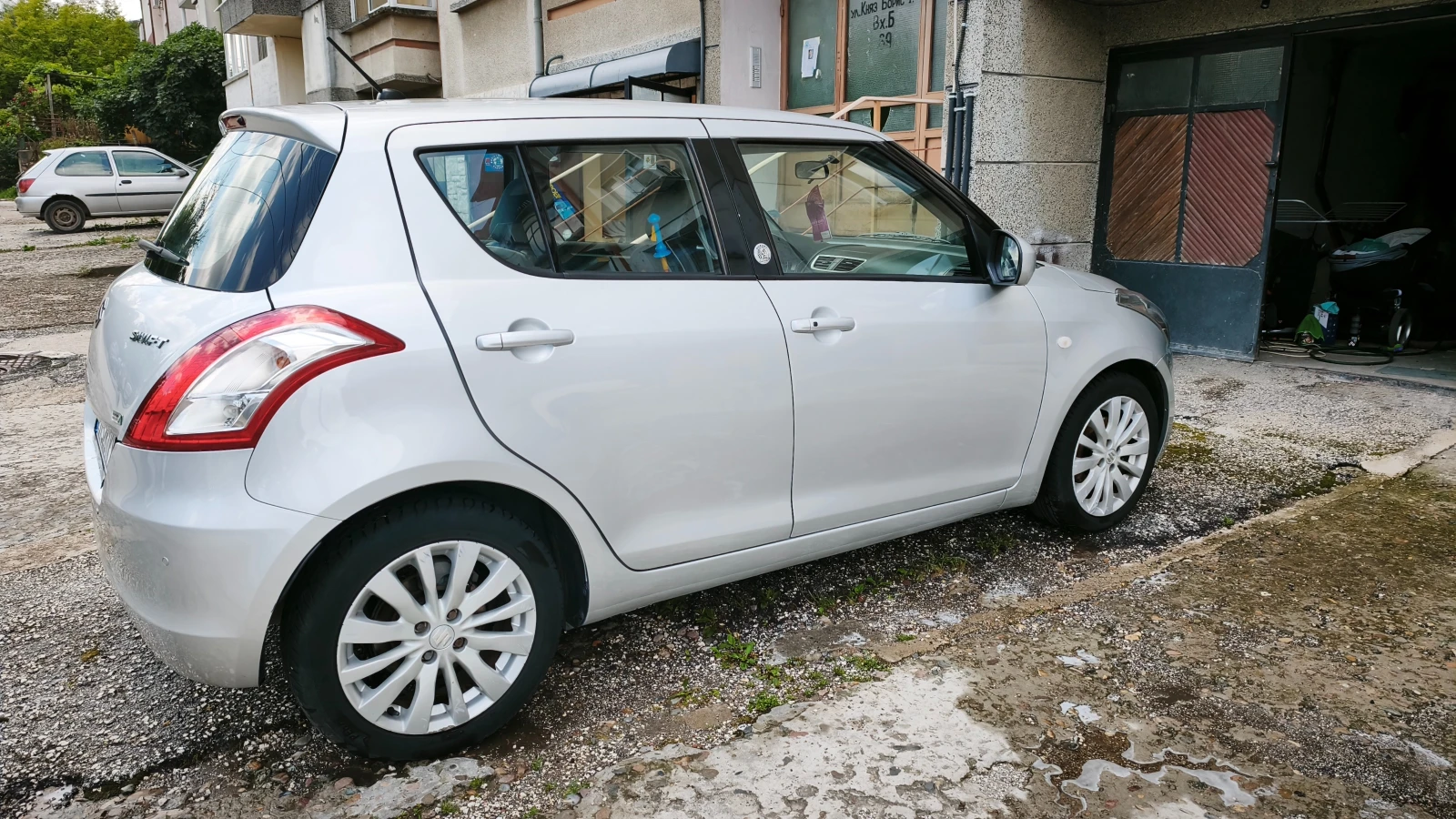 Suzuki Swift, снимка 2 - Автомобили и джипове - 55154257