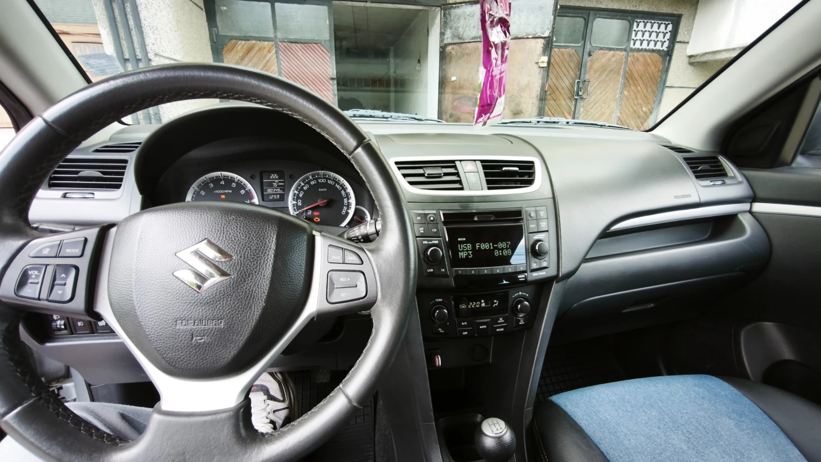 Suzuki Swift, снимка 9 - Автомобили и джипове - 55154257