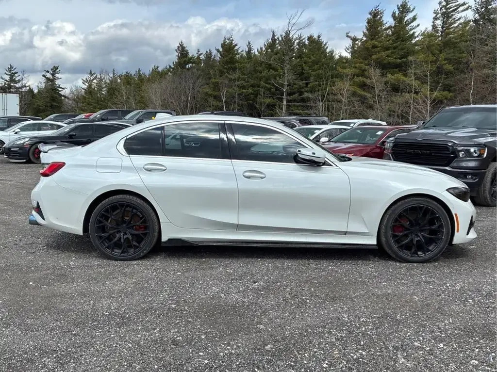 BMW 330 xDrive Hybrid Plug-in AWD, снимка 2 - Автомобили и джипове - 55266753