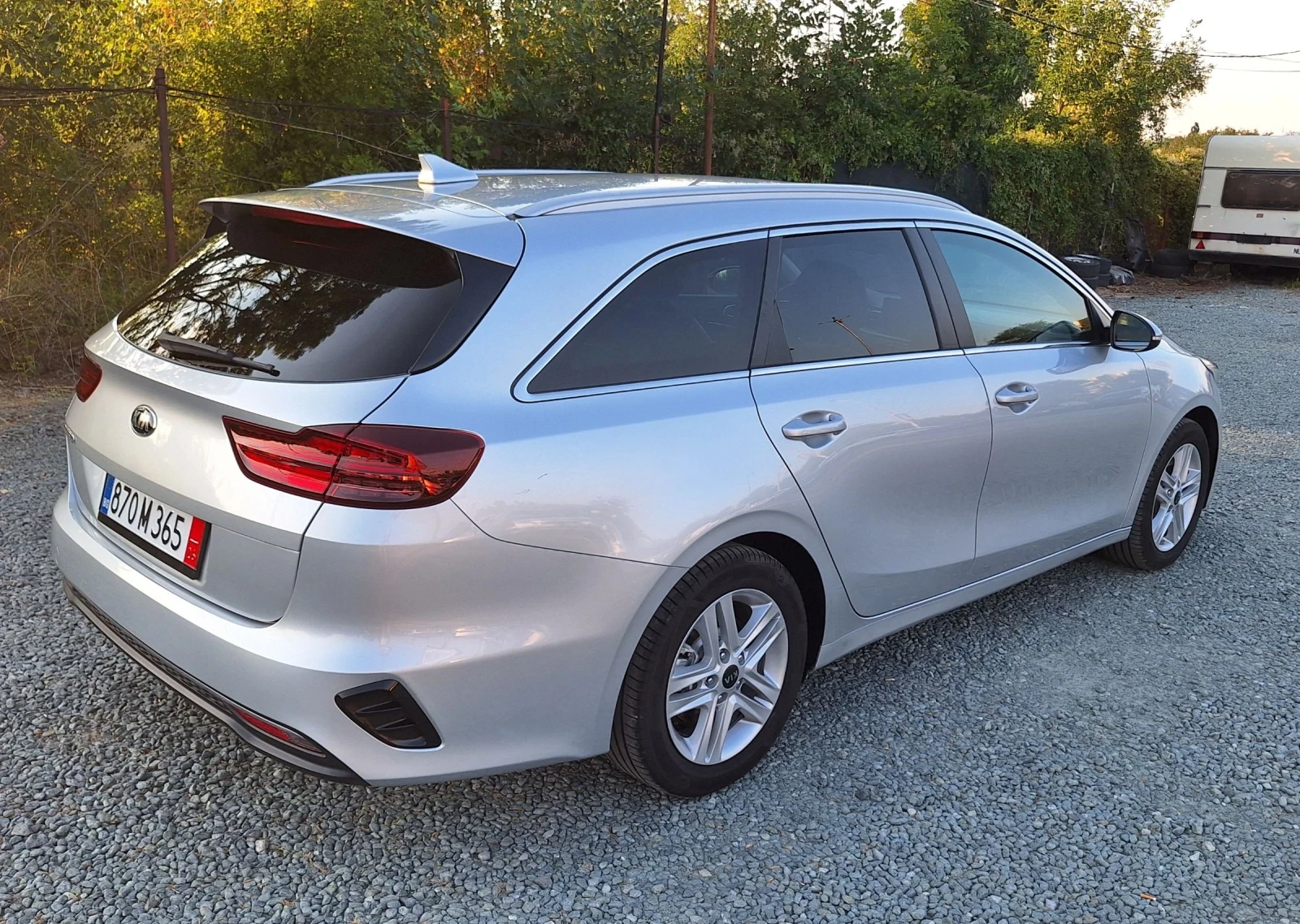 Kia Ceed 1.6-136кс.ВСИЧКИ ЕКСТРИ, снимка 4 - Автомобили и джипове - 55580220