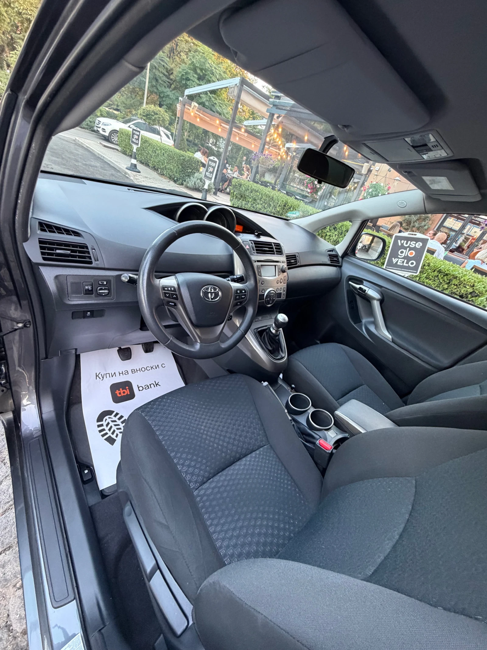 Toyota Verso 2.0 D-4D 126hp 7месна, снимка 8 - Автомобили и джипове - 55773124