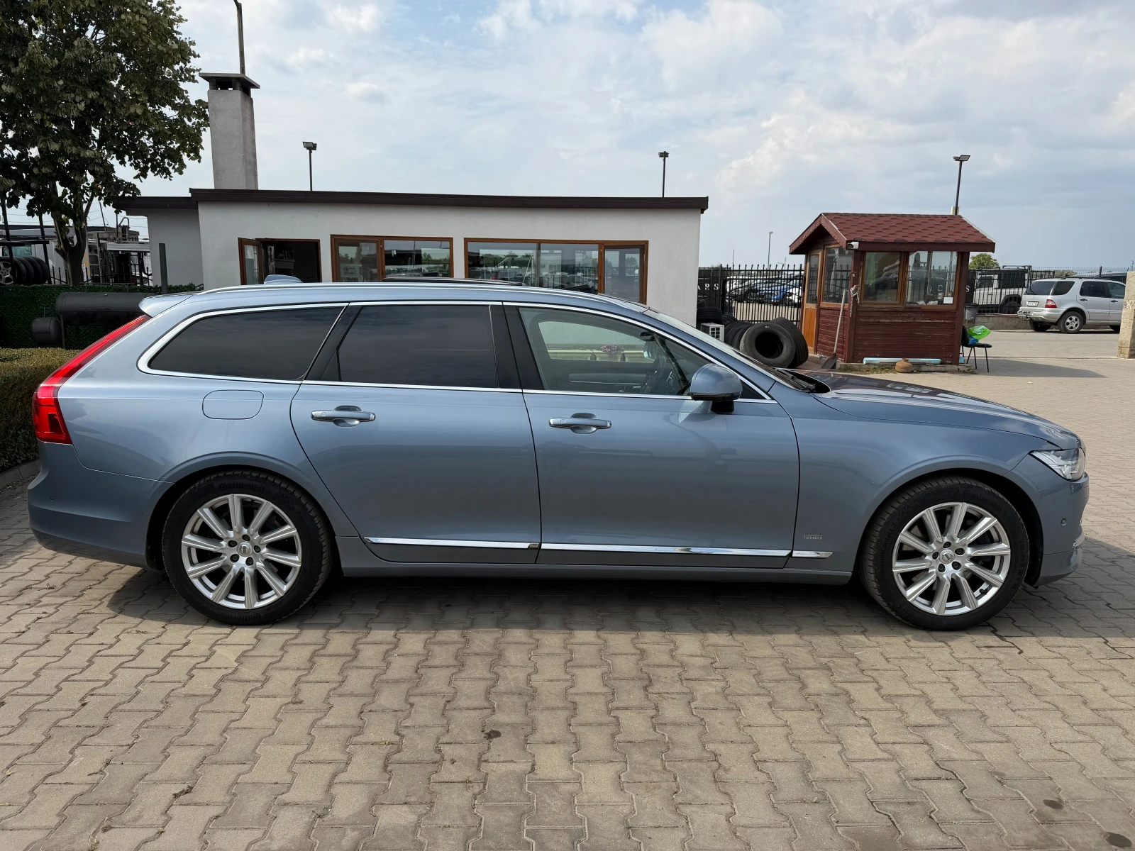 Volvo V90 2.0D5 AWD AVTOMAT/NAVI/KOJA/KAMERA/PANORAMA EURO 6, снимка 5 - Автомобили и джипове - 56166110
