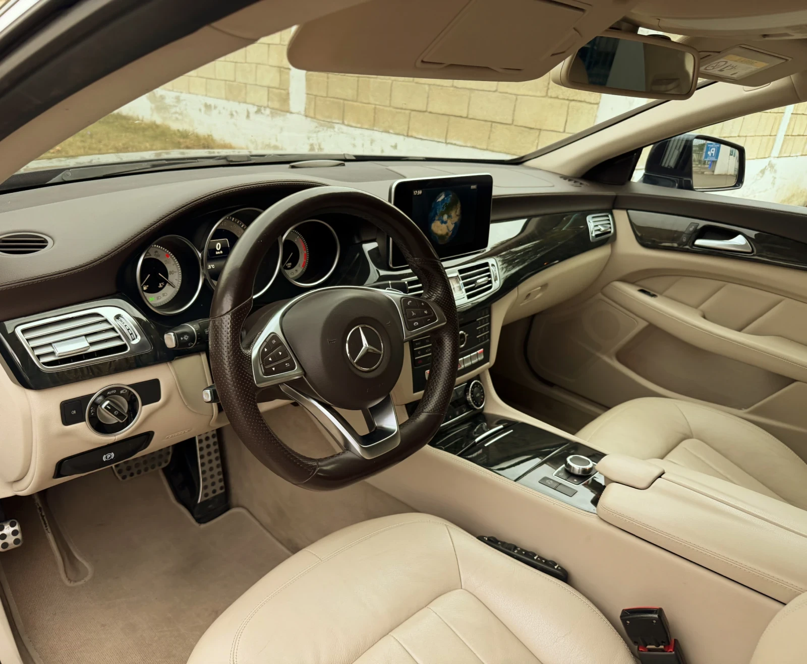 Mercedes-Benz CLS 350 CDI ///AMG Line * * Facelift* * 4Matic, снимка 10 - Автомобили и джипове - 56185480